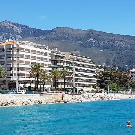 شقة Bord De Avec Garage